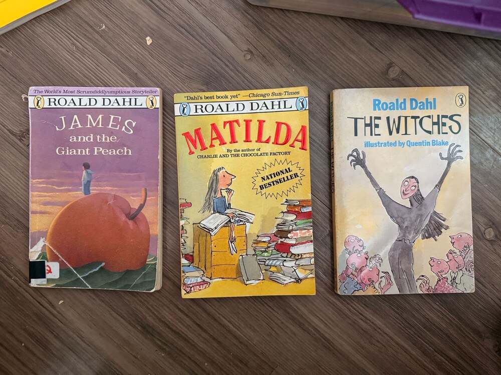Roald Dahl 3-Book Paperpack Set: The Witches, Matilda, James and the Giant Peach